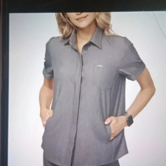 Figs Pilar technical collection scrub top limited edition graphite size XXS wome - Picture 2 of 12